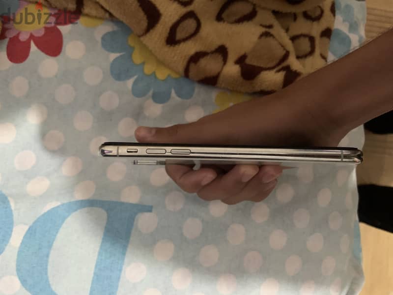 Apple - iPhone XS 14