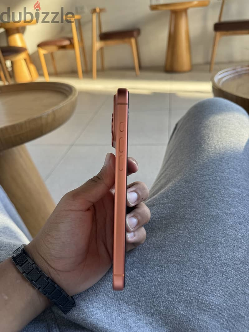 Apple - iPhone 17 Pro Max 2