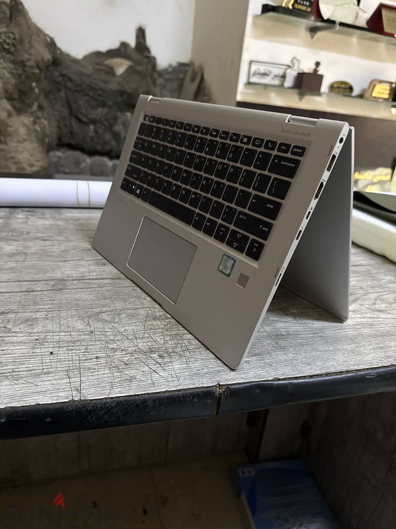 Hp Elitebook 1030 g2 8