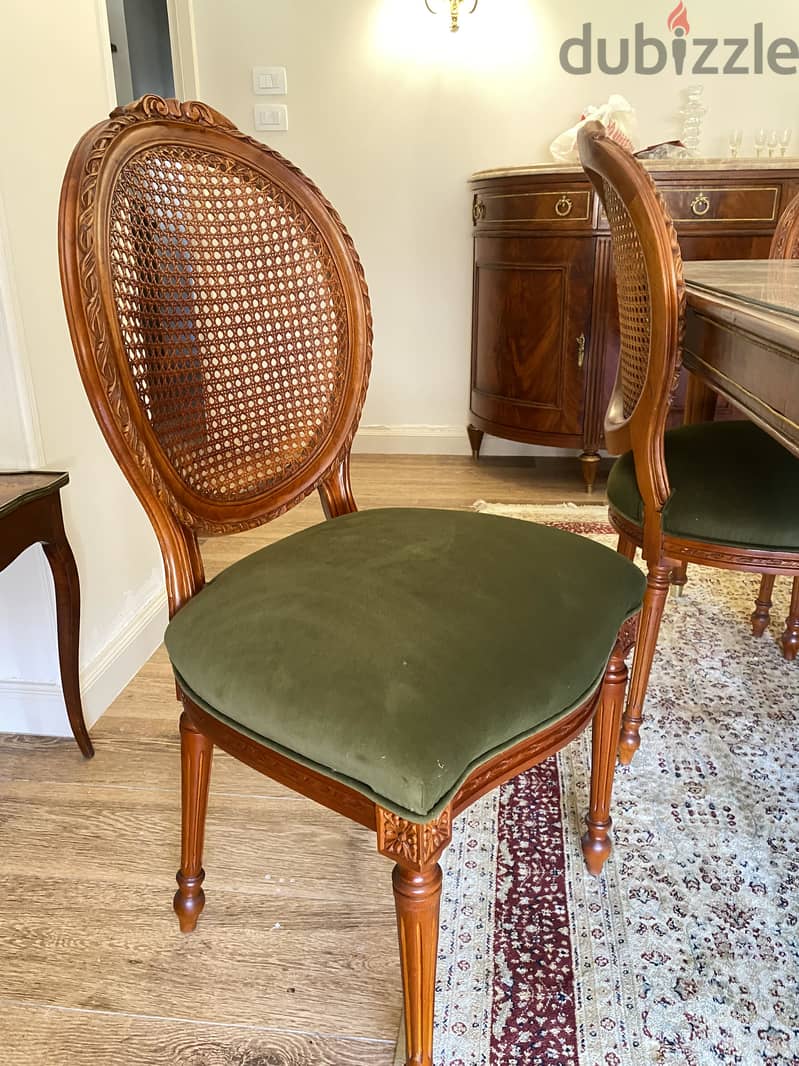 Dinning room 4