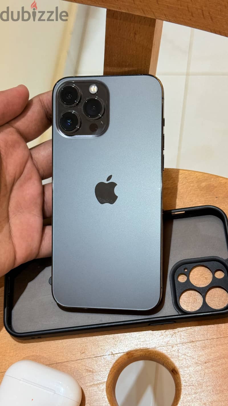 Apple - iPhone 13 Pro Max 9