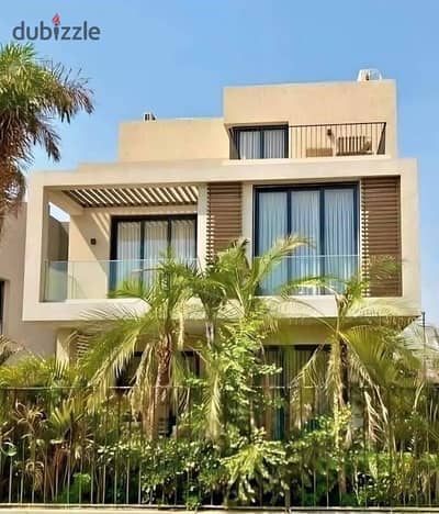 لسرعة البيع فيلا لقطة استلام فوري جاهزه للسكن بكمبوند ( سوديك ايست ) هليوبوليس الجديدة بالتقسيط ع 10 سنوات امام بوابه الشروق 3