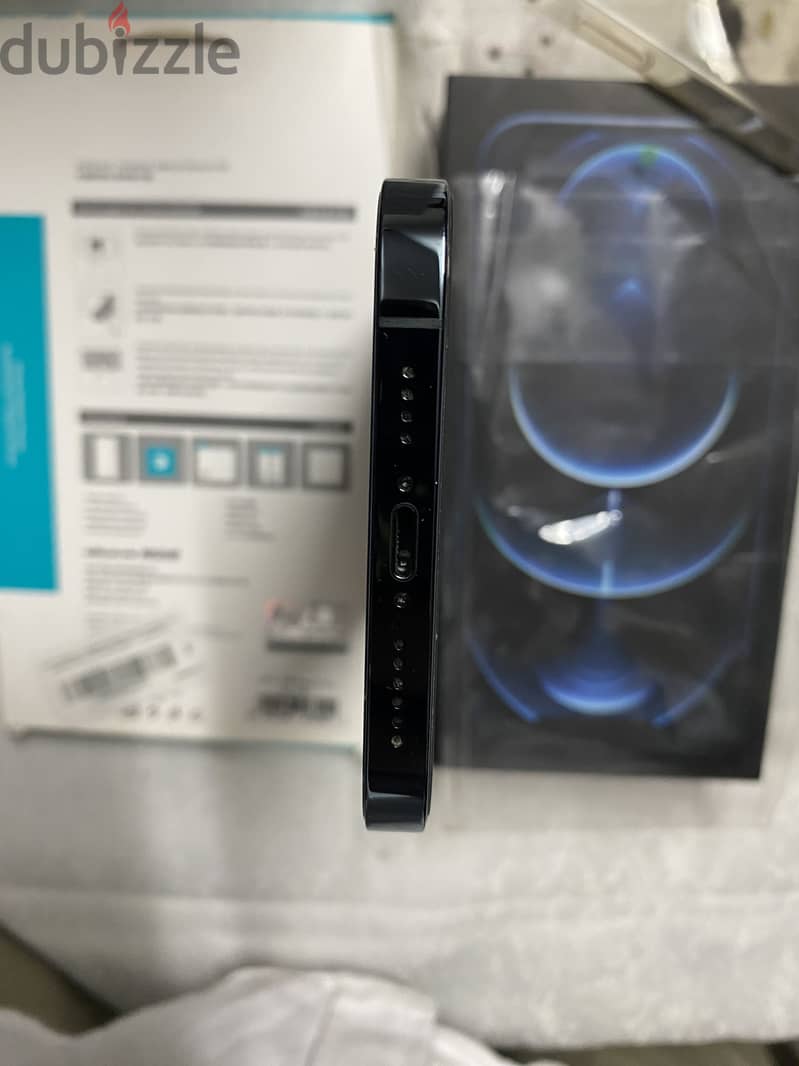 iPhone 12 Pro Max 4