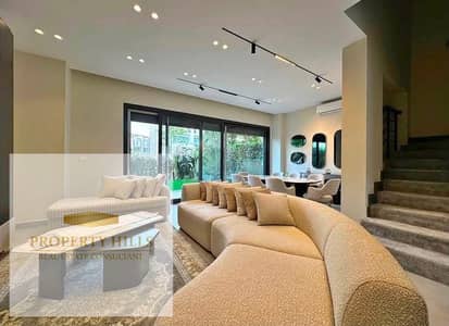Villa for Sale with Excellent Finishing and Maintenance by La Vista, directly adjacent to Hassan Allam Compound, behind the American University.