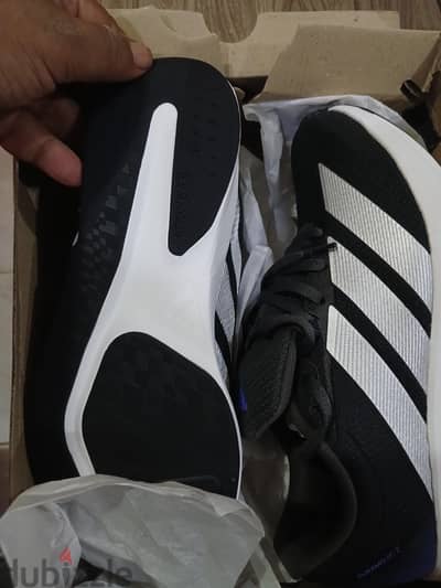 حذاء adidas duramo اوريجنال مقاس ٤٣
