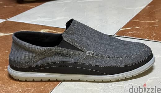Crocs original shoes size 47 dark grey worn twice only excellent condi