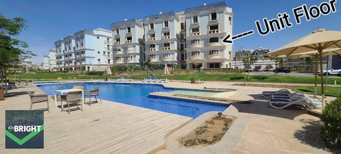Corner apartment for sale, full floor with a distinctive view from all directions, Mountain View Hyde Park compound