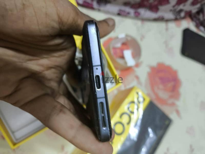 poco f4 gt 2