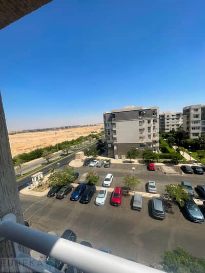 شقة للبيع بموقع مميز تقسيم ذكي بسعر مميز