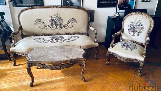 Classic French Louis XV Style Salon set - Sofa + 2 Armchair + Table