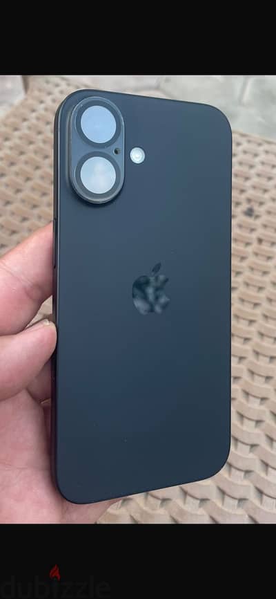 آبل - آيفون 16