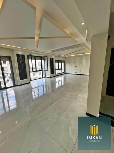 شقه للبيع مطلوب 700 الف ready to move + متشطبه ومتاح تقسيط علي 10 سنين في كمبوند مايان الشروق قريبه من سوديك ايست ومدينتي mayan