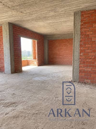 Own your apartment 145m (3 rooms - 2 baths) with a lake view for a down payment of 725,000 and the remaining installments over 8 years without interest in Gardens of October, Al-Nawadi Street, ready for inspection