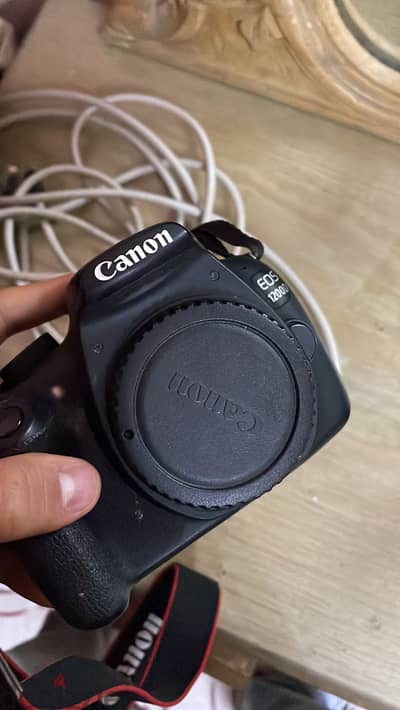 Canon EOS 1200D + 2 lenses