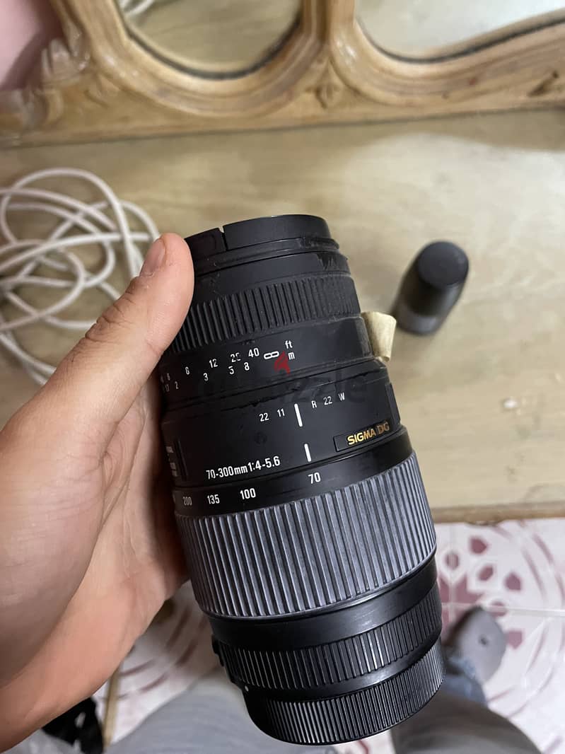 Canon EOS 1200D + 2 lenses 5