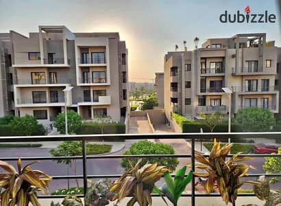 Fully finished apartment at a bargain price, ready for immediate delivery, in Al Marasem Fifth Square compound.