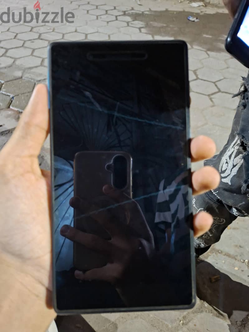 Lenovo Tab 7 Essential 1
