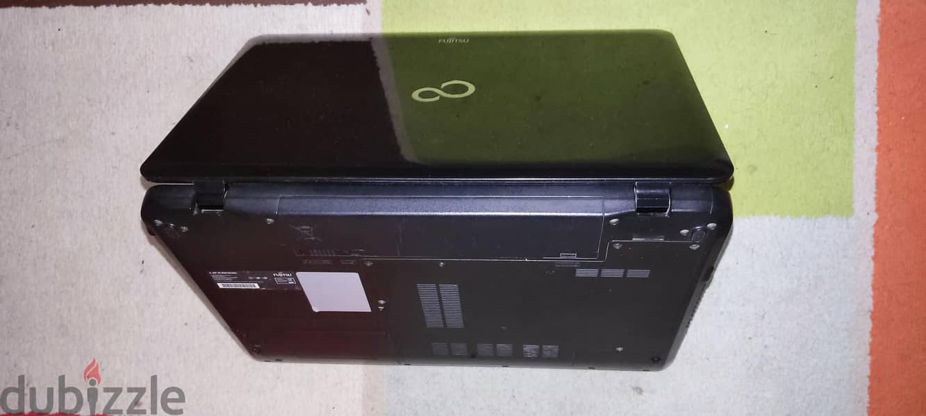 Fujitsu LifeBook AH531 2