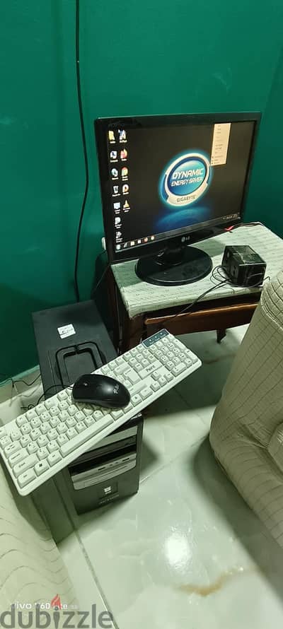 كمبيوتر مستعمل بحالة ممتازة