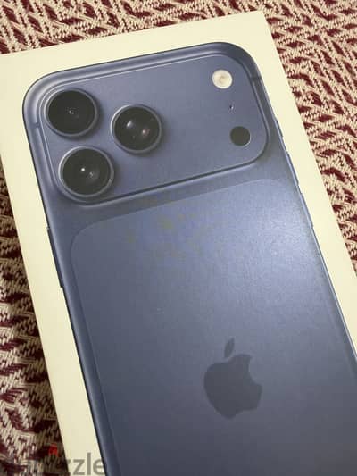 Apple - iPhone 17 Pro Max