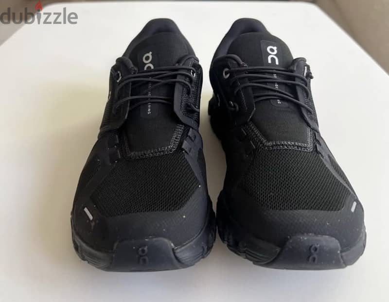 ON Cloud - New - Black - Size 39 1
