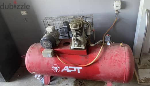 كمبروسر هوا air compressor