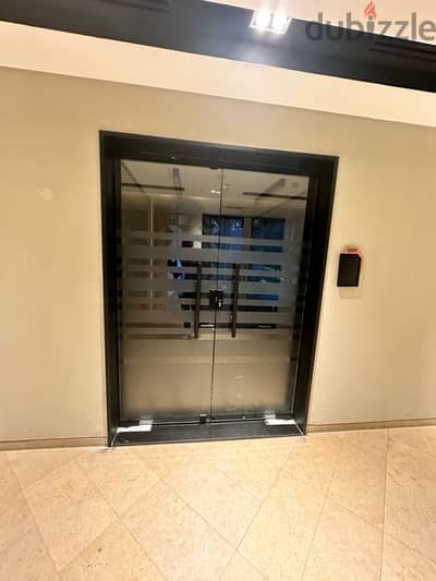 90 sqm office at Park St. For rent