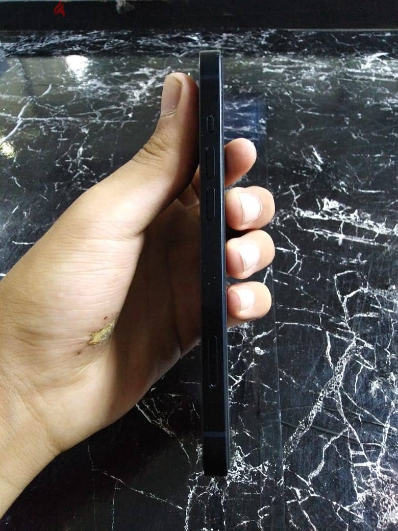 Apple - iPhone 13 1