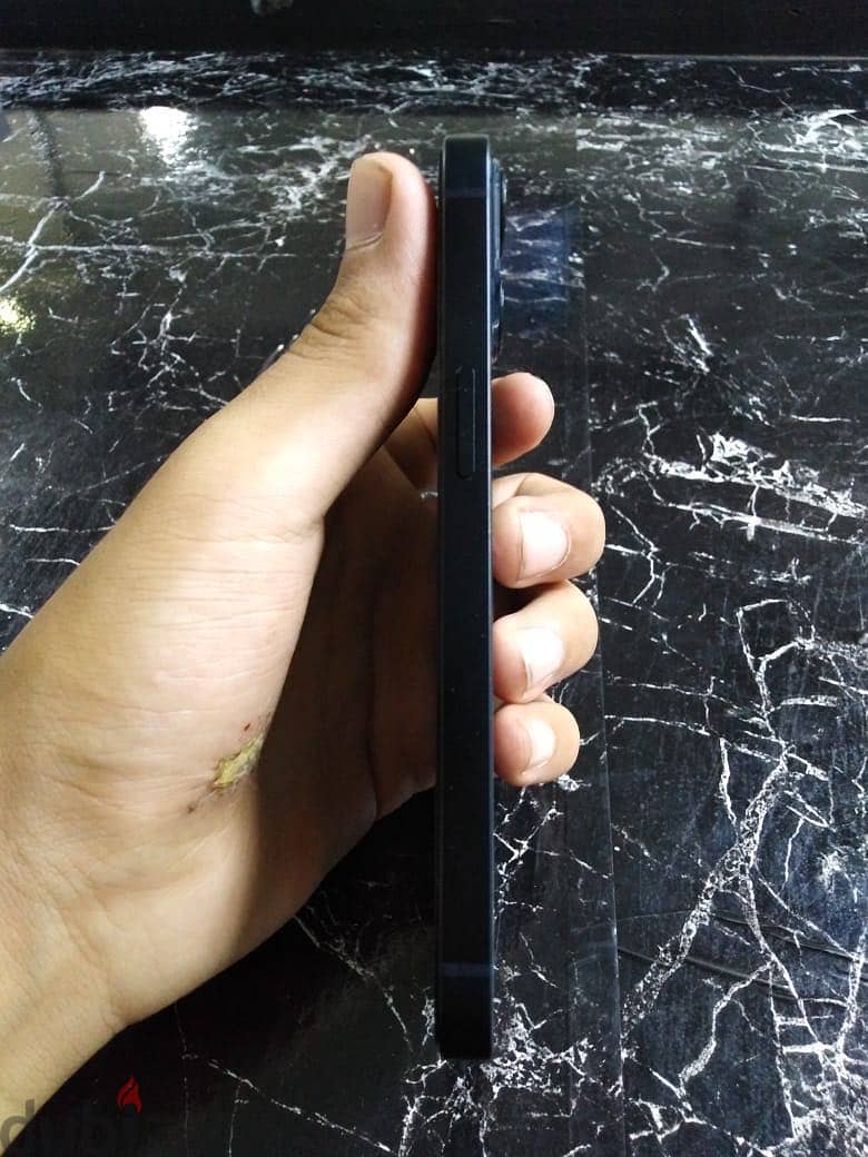 Apple - iPhone 13 2