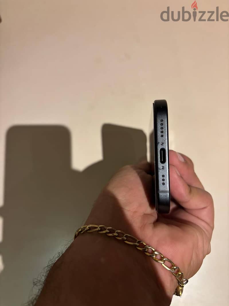 Apple - iPhone 15 2