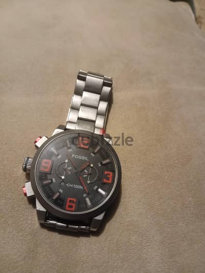 original fossil watch used like new doesnt turn on
