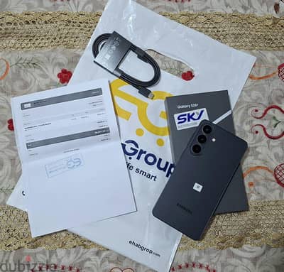 يوجد Samsung galaxy  s26 plus مساحه 256 12 رام ضمان مصري جديد زيرو