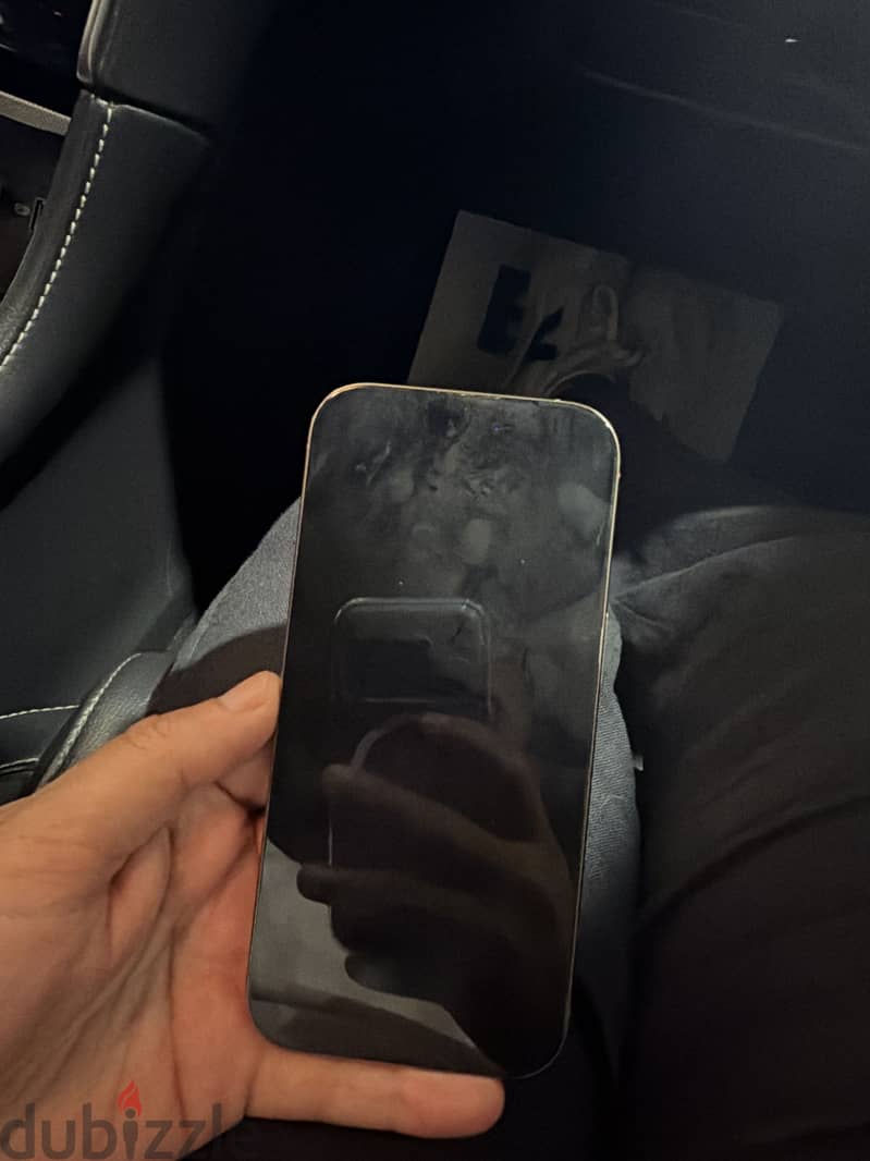 Apple - iPhone 16 Pro 3