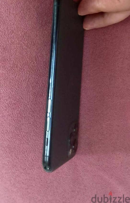 Apple - iPhone 11 Pro 3