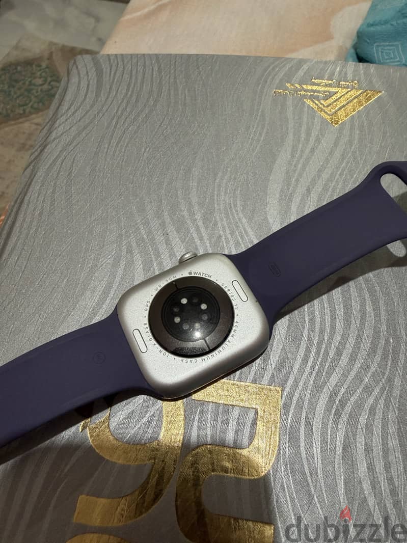 Apple watch series 11 100% 3