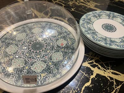 طبق تقديم و ٥ أطباق