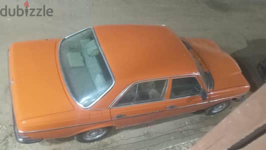 مرسيدس بنز 200 1980