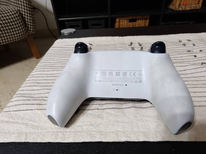 PS5 DualSense Controller – Good Condition 1