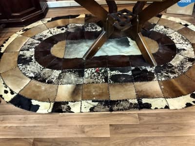 سجاد جلد بقر طبيبعي cowhide patchwork rug
