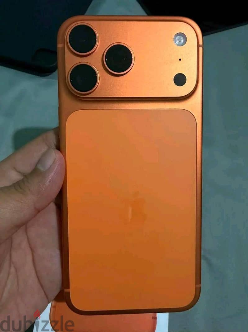 Apple - iPhone 17 Pro Max 1