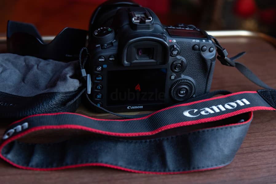 Canon 7D Mark II 4