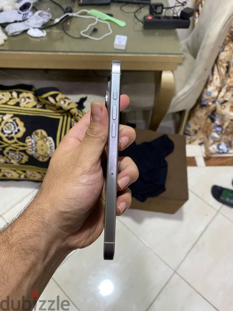 Apple - iPhone 16 Pro Max 3