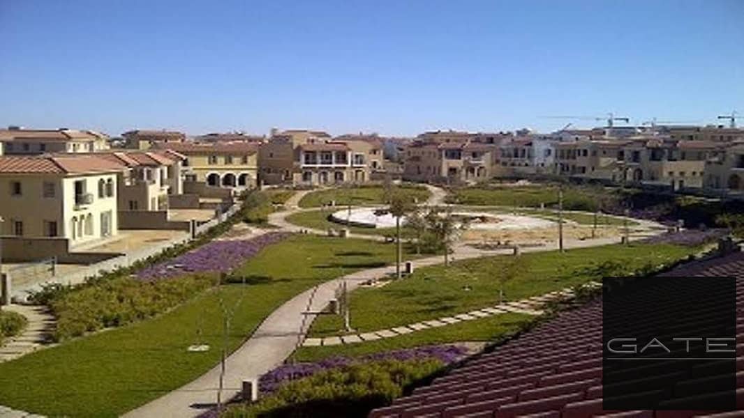 تاون هاوس بـ٣ غرف نوم في هايد بارك، صورة ٤ من ١١