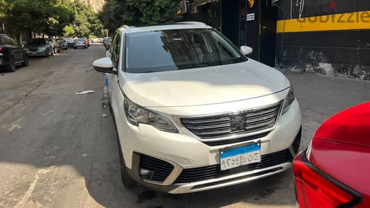بيجو 5008  Peugeot 5008 2019 اعلي فئه  8