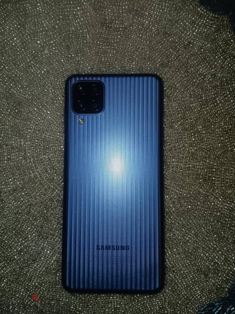 Samsung M12 3