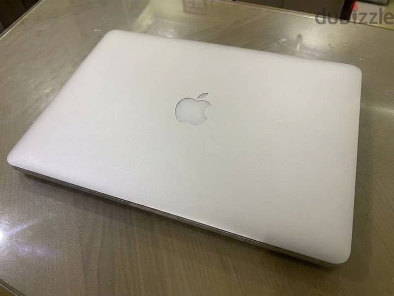 MacBook Air 2017 (13-inch) 1