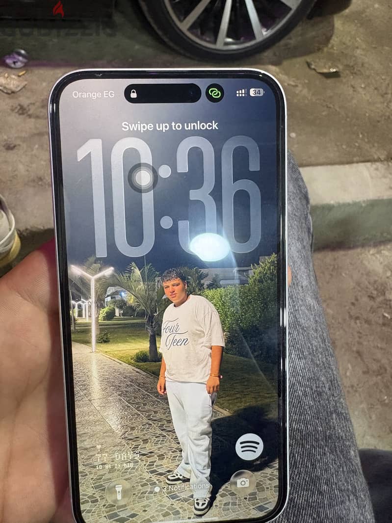 Apple - iPhone 16 Plus 1