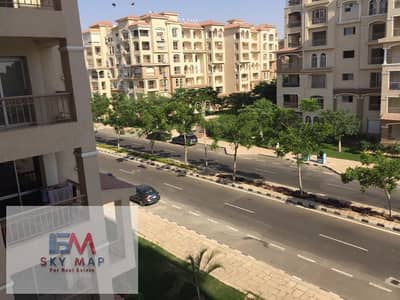 For sale cash in my city model 100 with an area of 107m with a view of the street next to the services and the club