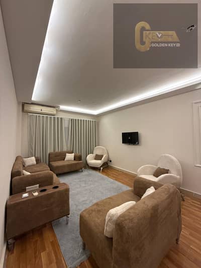 شقة مميزة للإيجار بتشطيبات خاصة راقية، تصميم أنيق وموقع مميز بالقرب من أهم الخدمات، مع سعر لقطة وفرصة لا تتكرر