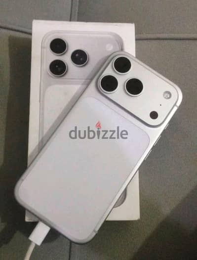 آبل - آيفون 17 برو ماكس